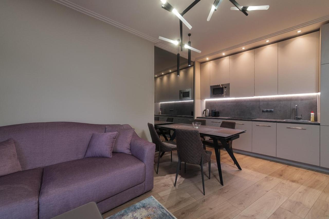 Wowell Apartments Odessa Esterno foto