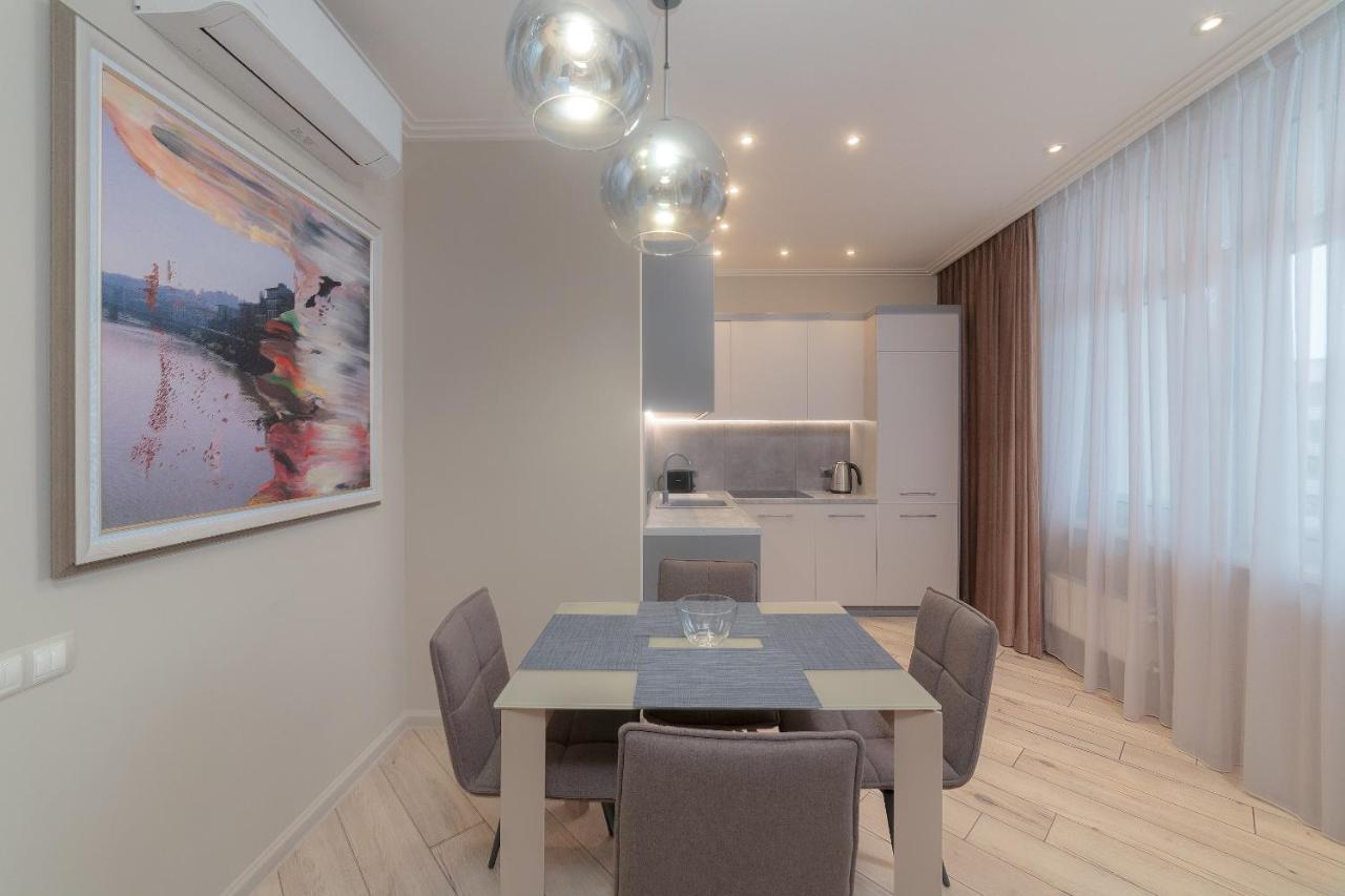 Wowell Apartments Odessa Esterno foto