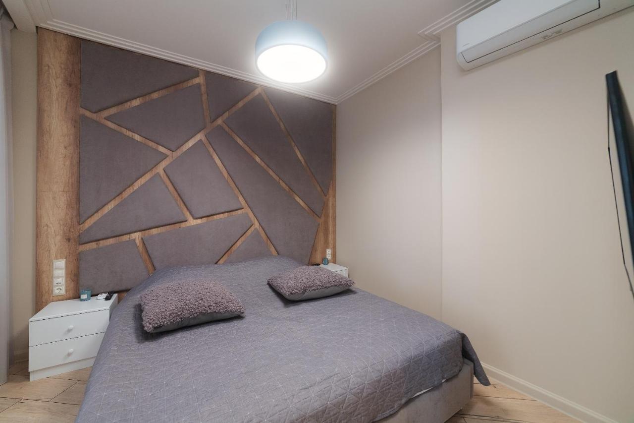 Wowell Apartments Odessa Esterno foto
